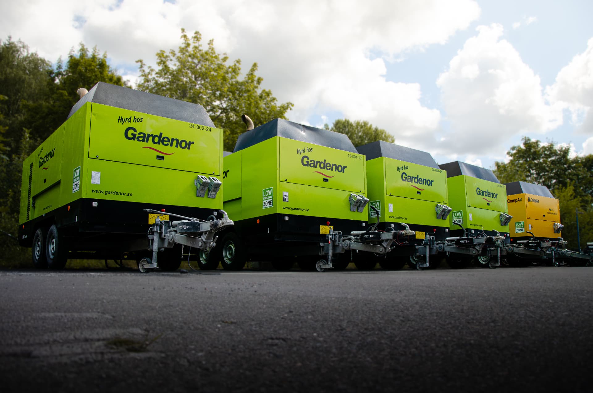 Gardenors gröna mobila kompressorer på rad